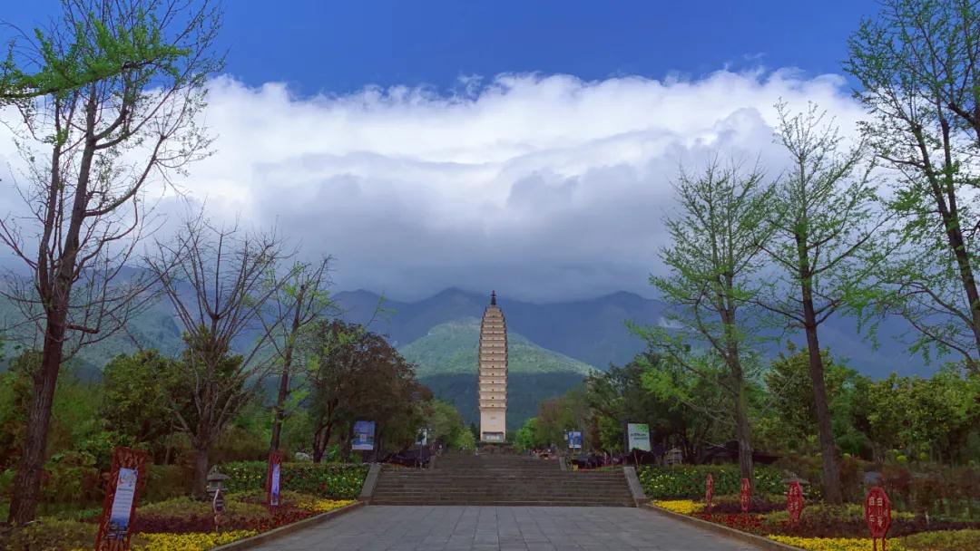 大理崇圣寺丨扯一片白云鋪床，留半輪明月看經(jīng)，天地之間找到平靜和安寧   大理旅游攻略