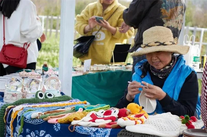 大理旅行：洱海邊，稻田里的集市；“文藝小青年們“”不一樣的